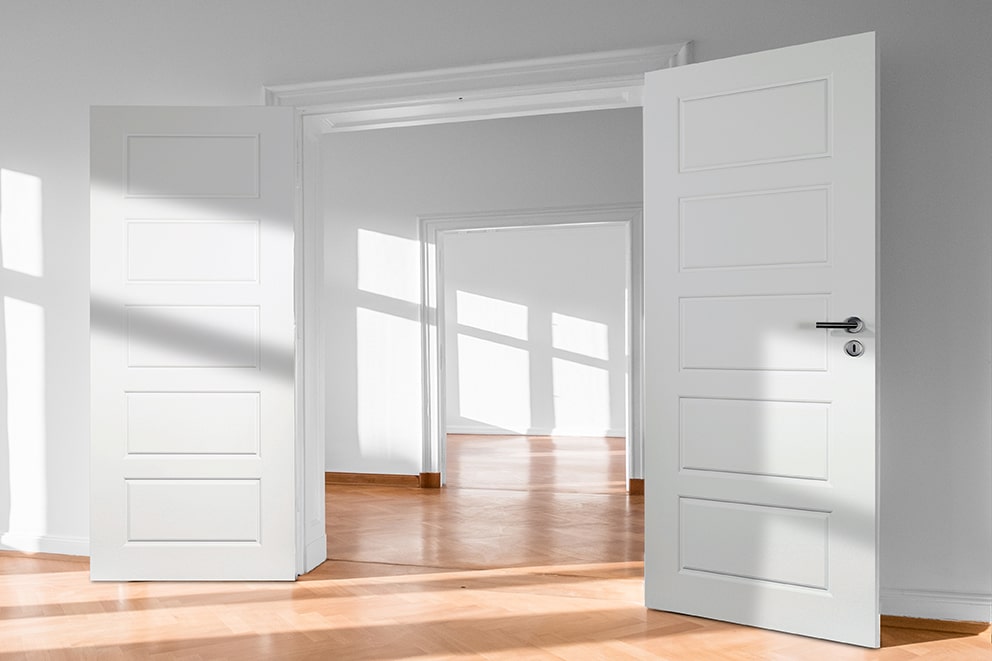 White and oak are trending. This Czech door manufacturer is conquering both the domestic and European markets