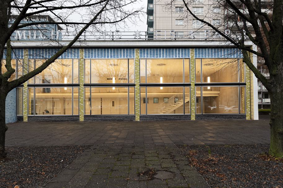 Mokka-Milch-Eisbar: When a Berlin legend meets the modern elegance of steel